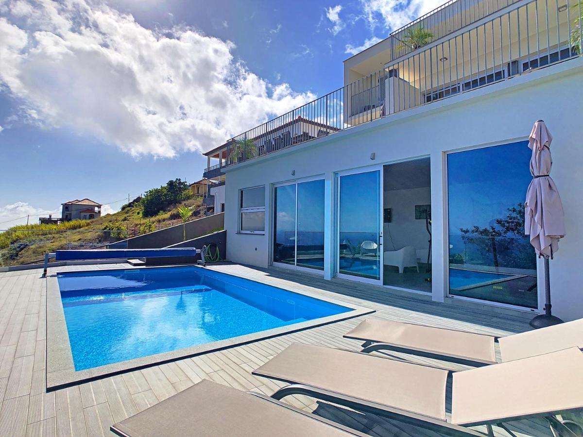 Villa Piece Of Heaven By Lovelystay Estreito Da Calheta Exterior photo